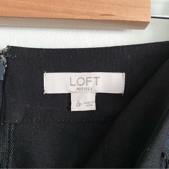 LOFT Lace Pencil Skirt | Mini Skirt Navy Blue & Black - Picture 5 of 5